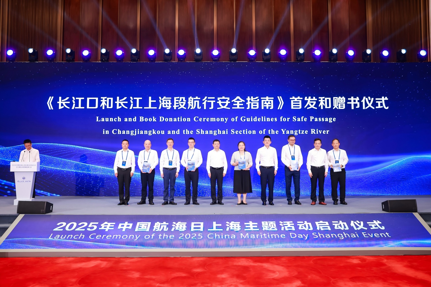 赠书 小尺寸.jpg